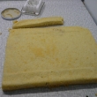 upéct dva korpusy velikost libovolná podle velikosti dortu,tento je navíc promazáván pouze marmeládou a lehce potřené krémem